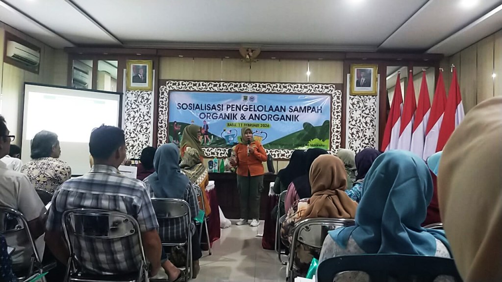 Sosialisasi Pengelolaan Sampah Organik, Non-Organik, dan Eco Enzyme di Mojokerto